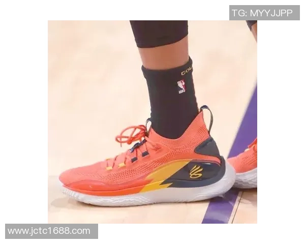 球星鞋履风采全解析 不同品牌球鞋与明星球员的独特搭配